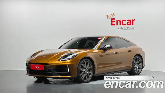 Фотография автомобиля — Porsche Panamera 976