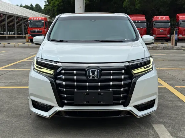 Фотография автомобиля — Honda Elysion