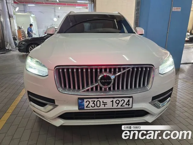 Volvo XC90 2nd Gen — Фото автомобиля 2
