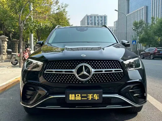 Mercedes-Benz GLE-Class — Фото автомобиля 2