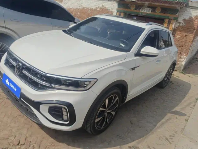 Фотография автомобиля — Volkswagen T-Roc