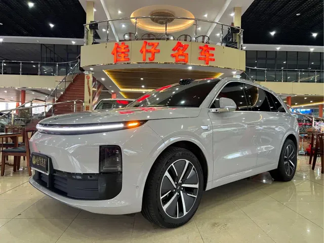 Фотография автомобиля — Li Auto L6