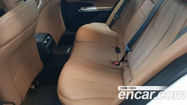 Mercedes-Benz E-Class W214 — Фото автомобиля 10
