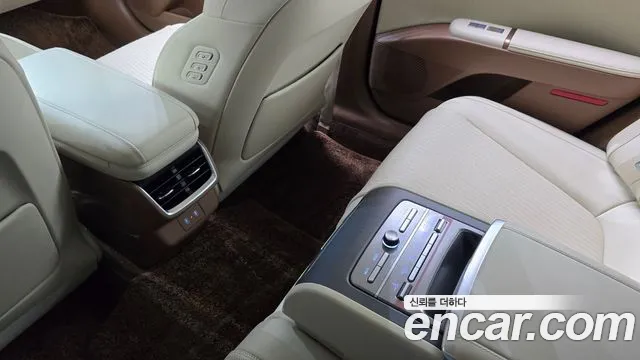Hyundai Grandeur GN7 — Фото автомобиля 20