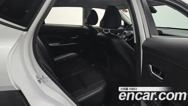 Hyundai Kona — Фото автомобиля 16