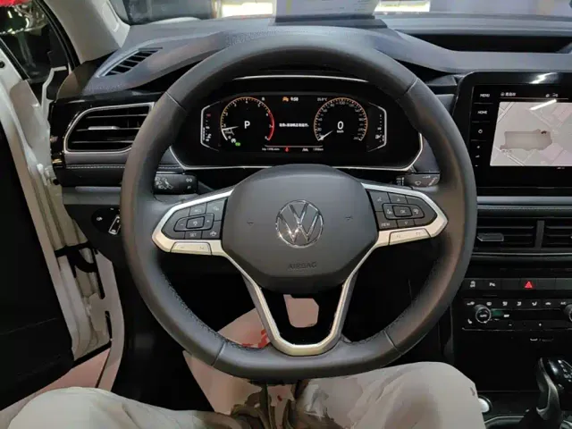 Volkswagen Tharu — Фото автомобиля 10