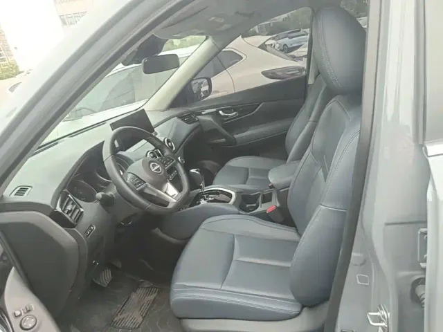 Nissan X-Trail — Фото автомобиля 14