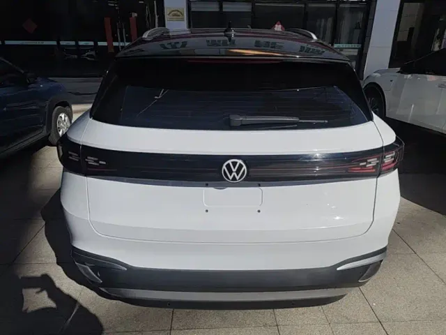 Volkswagen ID.4 X — Фото автомобиля 3