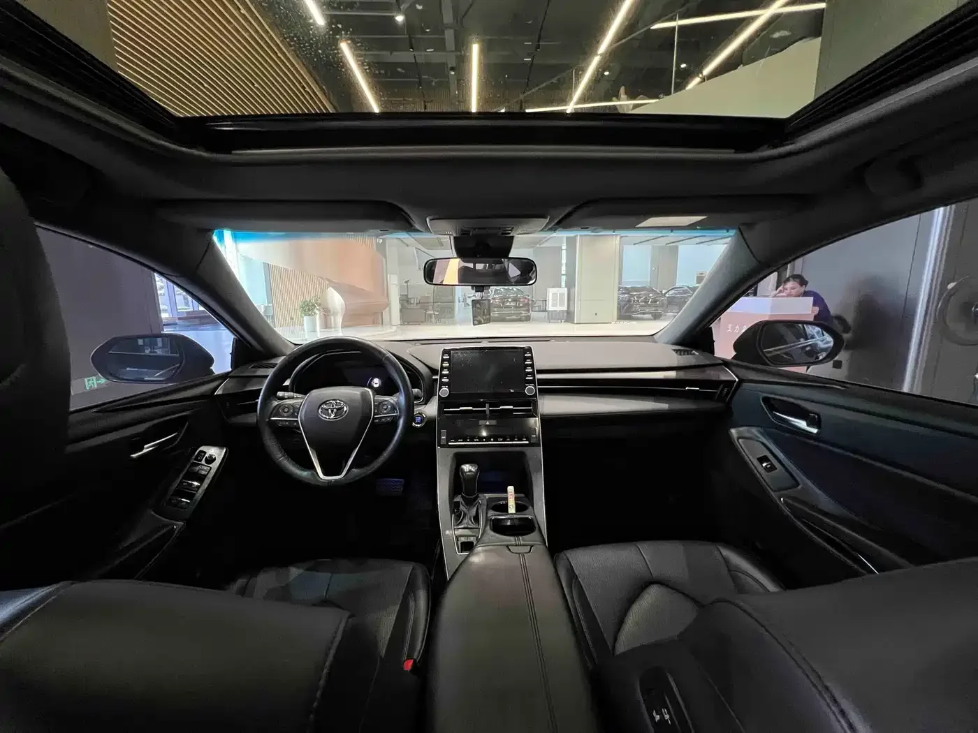 Toyota Avalon 2019 2.0L XLE Premium Edition (China VI) — Фото автомобиля 9