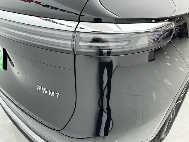 Aito M7 — Фото автомобиля 7