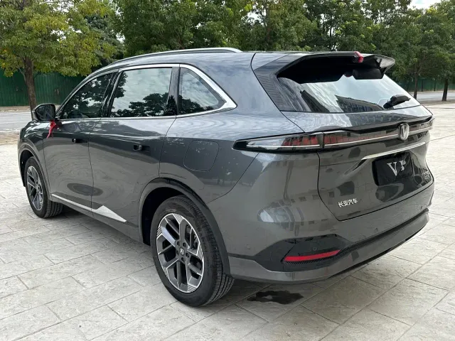 Changan CS75 Plus — Фото автомобиля 11