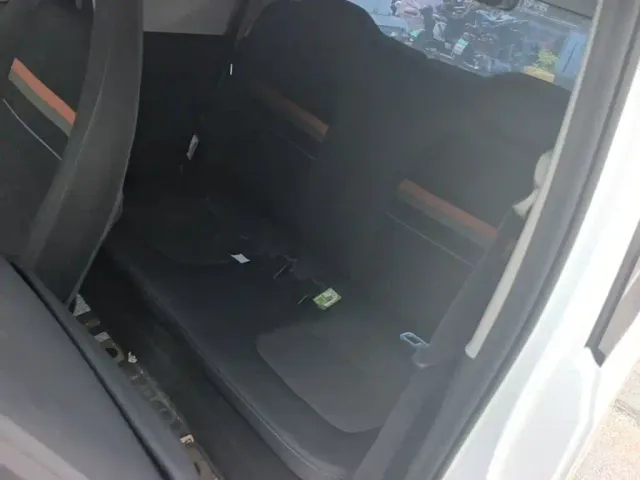 Wuling Motors Hongguang MINIEV 2022 Comfort NMC — Фото автомобиля 16