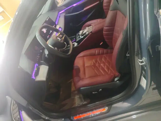 BMW 5 Series — Фото автомобиля 14
