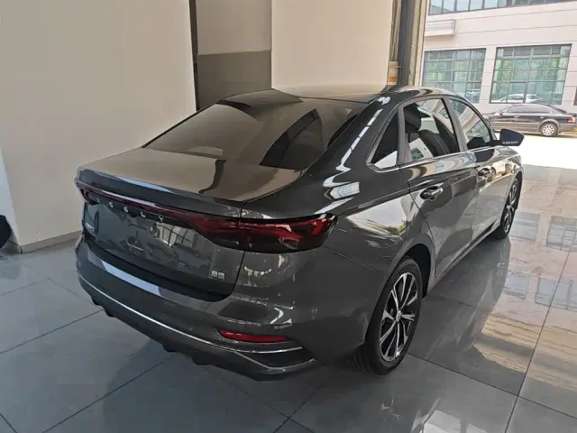 Geely Emgrand — Фото автомобиля 6