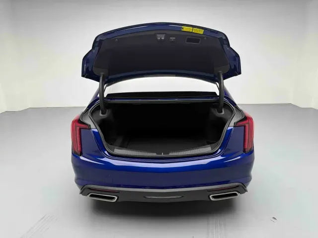 Cadillac CT5 — Фото автомобиля 16