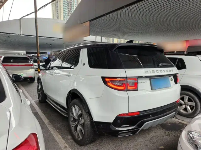 Land Rover Discovery Sport — Фото автомобиля 4