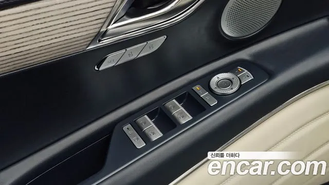 Genesis GV80 — Фото автомобиля 30