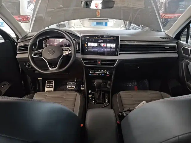 Volkswagen Tiguan X — Фото автомобиля 9