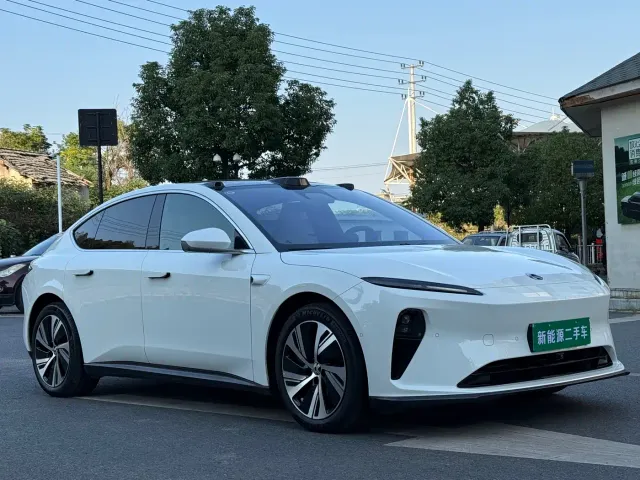 Nio ET5 — Фото автомобиля 3