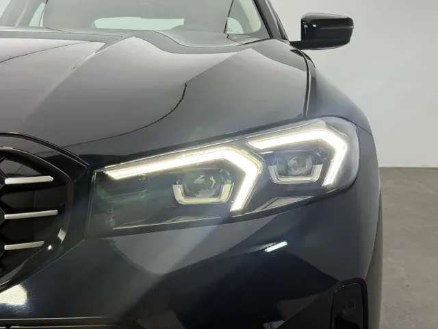 BMW 3 Series — Фото автомобиля 12