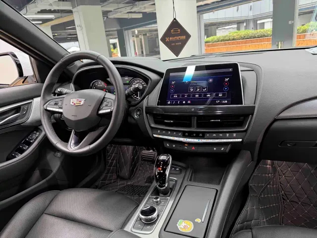 Cadillac CT5 — Фото автомобиля 26