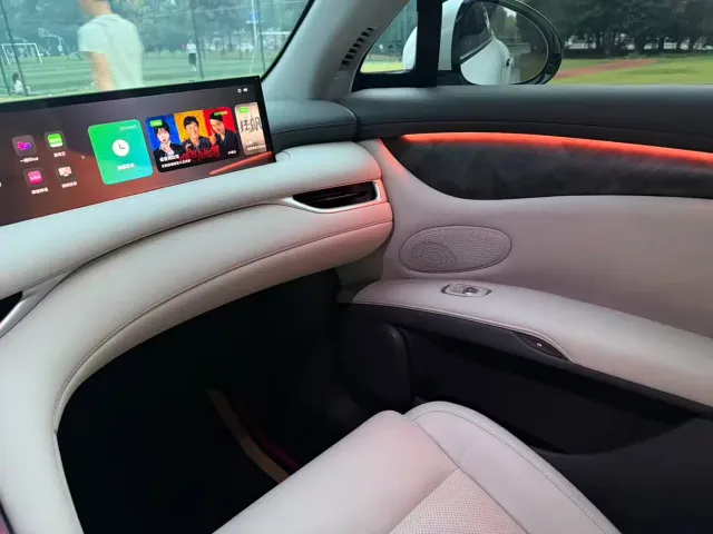 IM Motors LS6 — Фото автомобиля 18