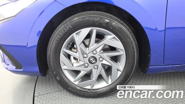 Hyundai Avante CN7 — Фото автомобиля 5