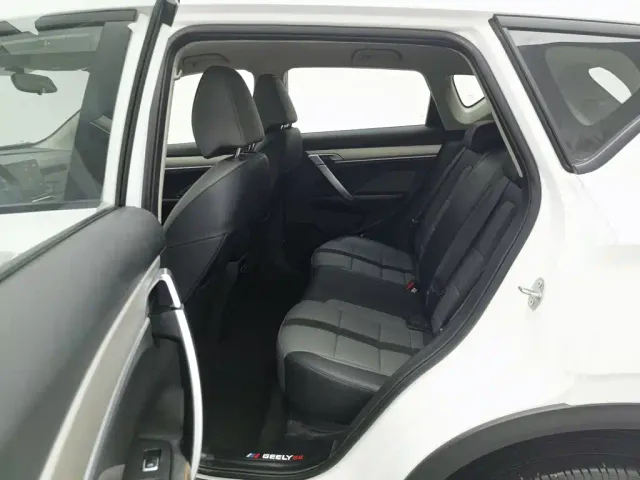 Geely Binyue — Фото автомобиля 15