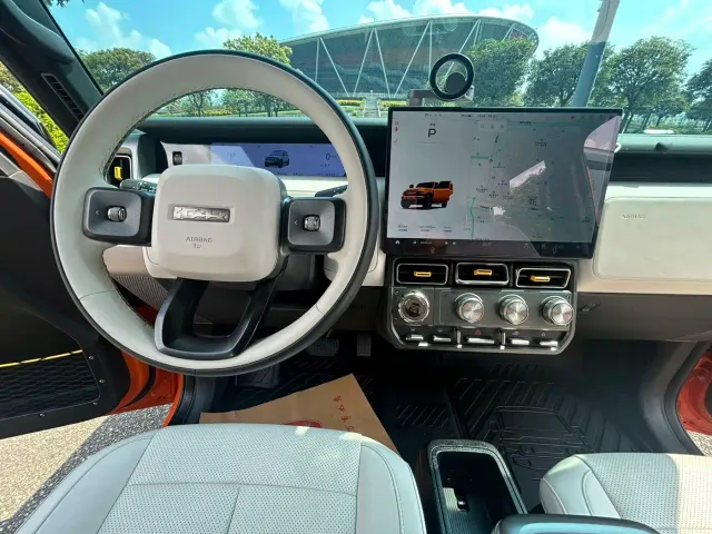 iCAR V23 — Фото автомобиля 5