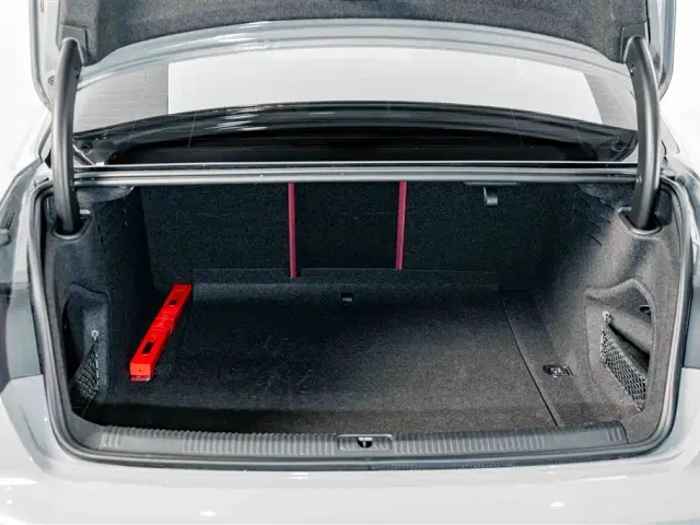 Audi Audi A4L 2024 40 TFSI Luxury Dynamic — Фото автомобиля 23