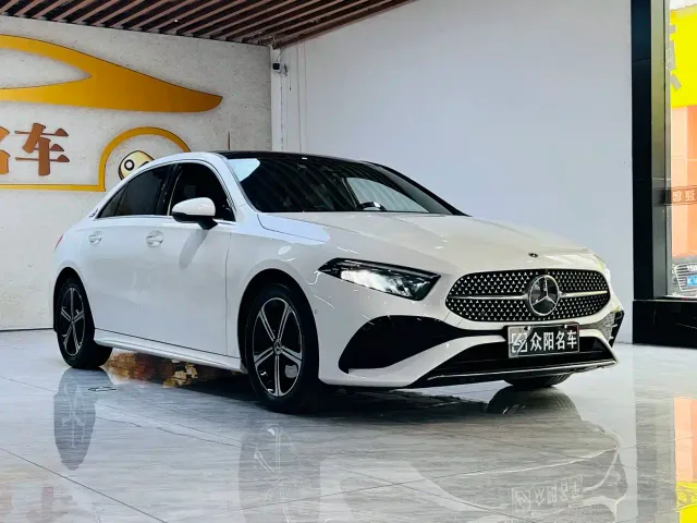 Mercedes-Benz A-Class — Фото автомобиля 3