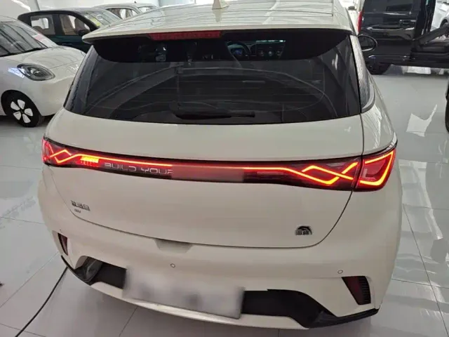 BYD Dolphin — Фото автомобиля 5