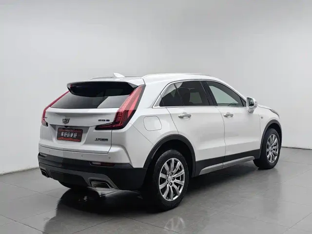 Cadillac XT4 — Фото автомобиля 2