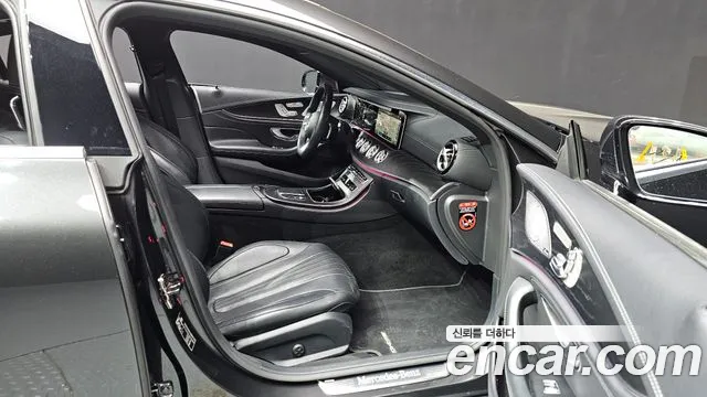 Mercedes-Benz CLS-Class — Фото автомобиля 11