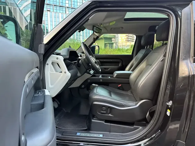 Land Rover Land Rover Defender 2023 Facelift 90 3.0T P400 XS — Фото автомобиля 6