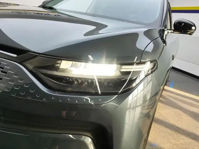 Leapmotor C11 — Фото автомобиля 5
