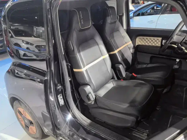 Baojun KiWi EV — Фото автомобиля 24