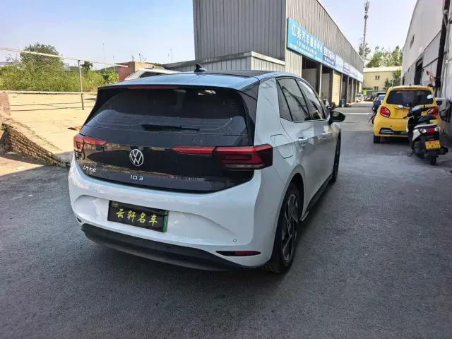 Volkswagen ID.3 — Фото автомобиля 5