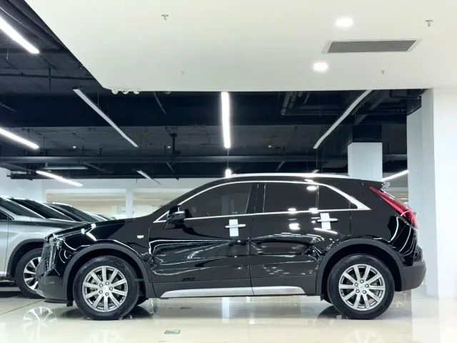 Cadillac XT4 — Фото автомобиля 3
