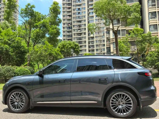 Leapmotor C11 — Фото автомобиля 16