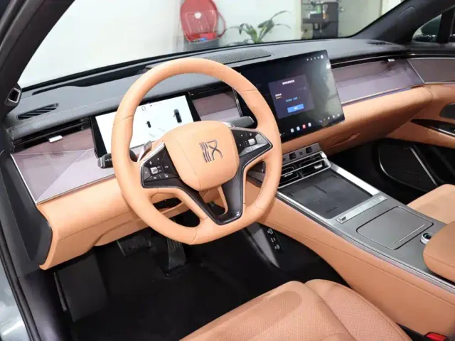 BYD Han L — Фото автомобиля 9