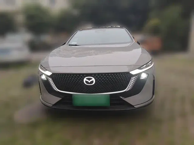 Mazda EZ-6 — Фото автомобиля 2