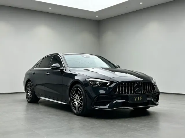 Mercedes-Benz C-Class — Фото автомобиля 3