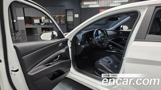Hyundai AVANTE — Фото автомобиля 10