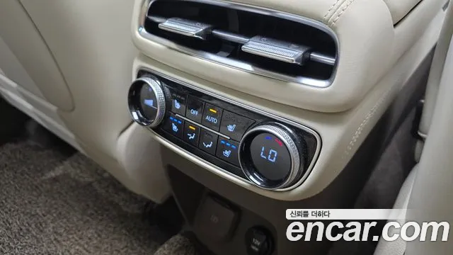 Genesis GV80 — Фото автомобиля 23