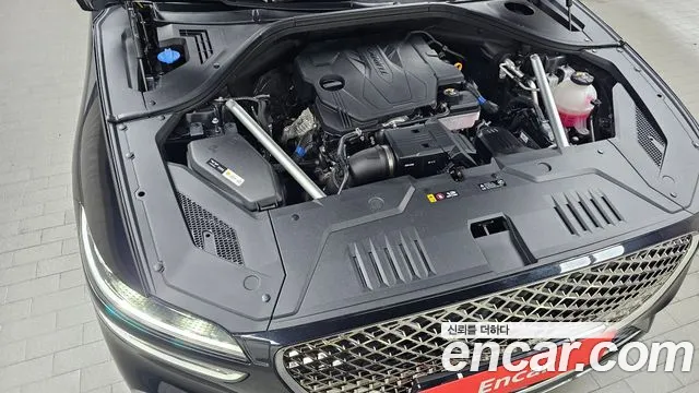 Genesis GV70 — Фото автомобиля 9