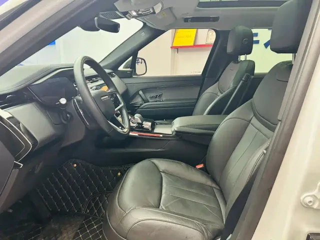 Land Rover Range Rover Sport — Фото автомобиля 19