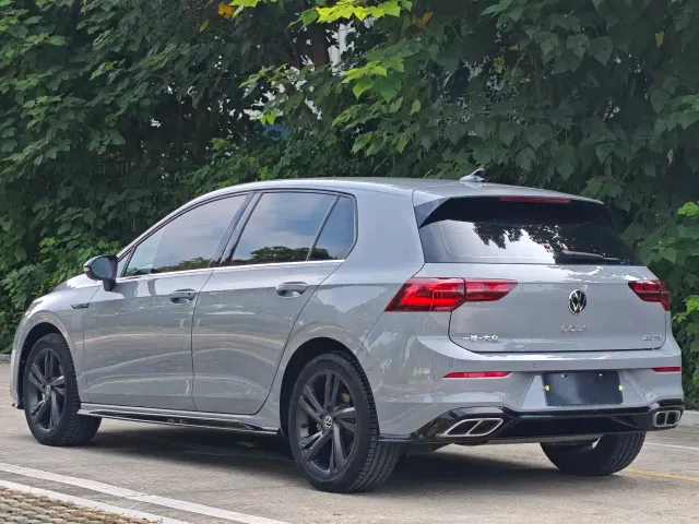 Volkswagen Golf — Фото автомобиля 6
