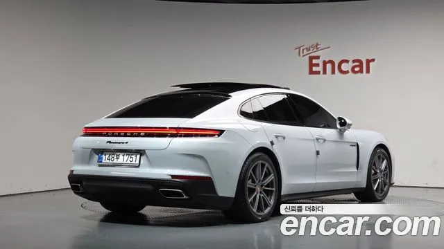 Porsche Panamera — Фото автомобиля 2