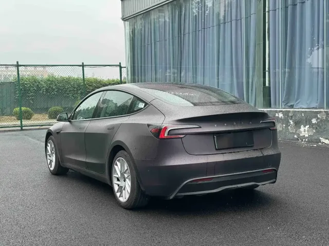 Tesla Model 3 2025 Long Range All-Wheel Drive — Фото автомобиля 6